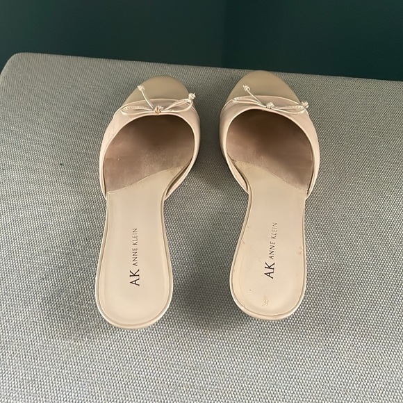 Anne Klein Cream Mules with Bow Detail - Picture 5 of 8